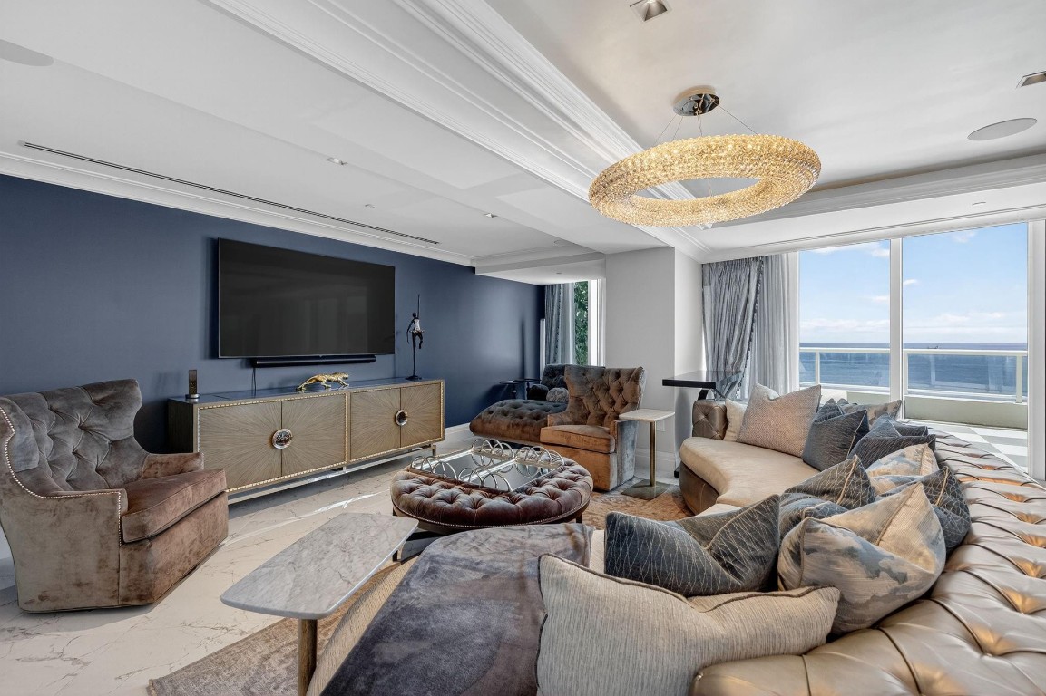 Ritz Carlton - Residential