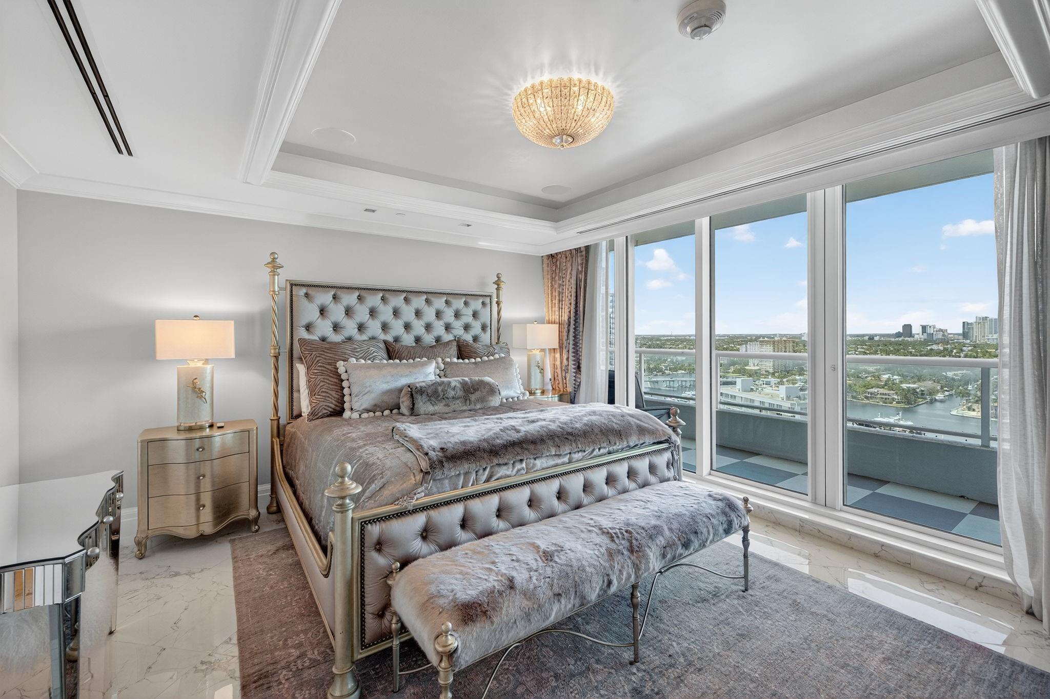 Ritz Carlton - Residential