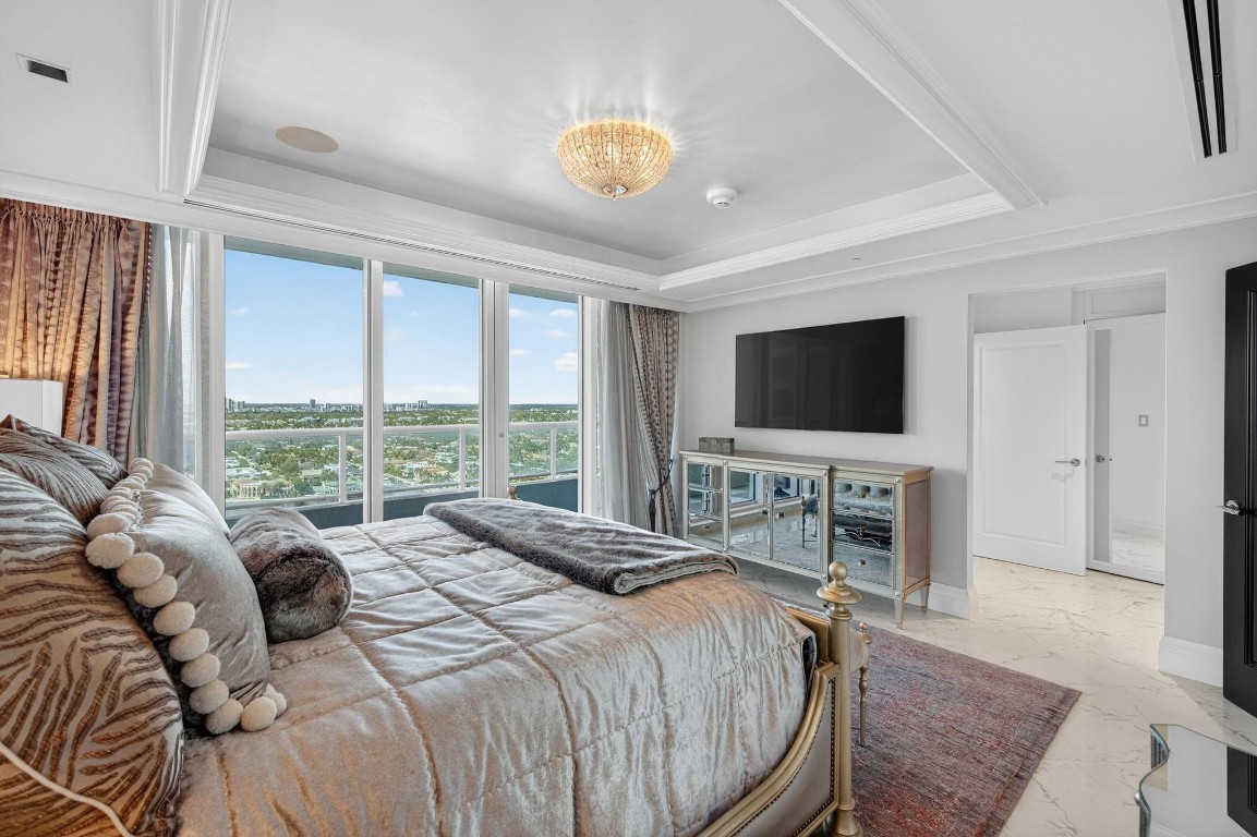 Ritz Carlton - Residential