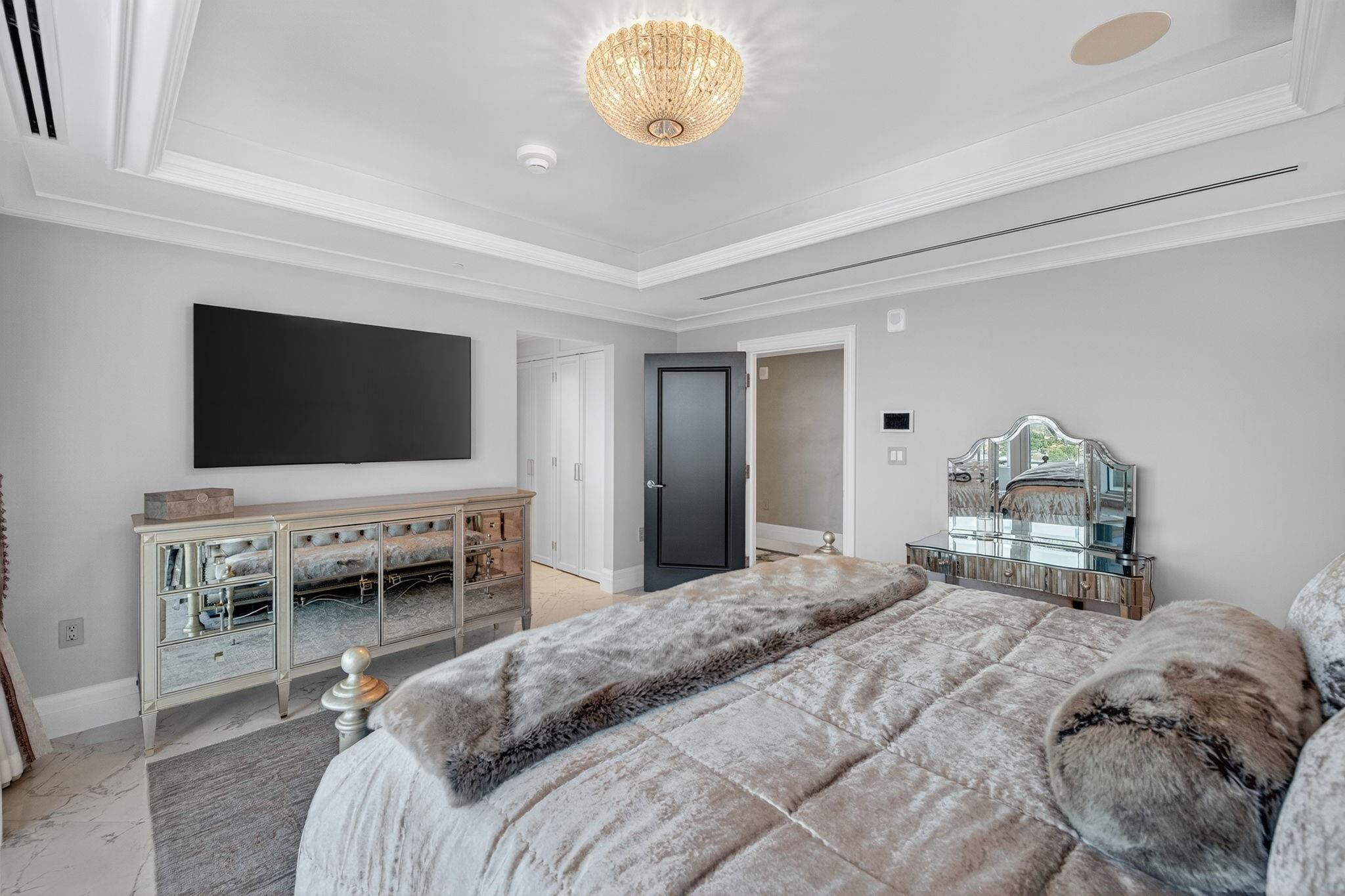 Ritz Carlton - Residential