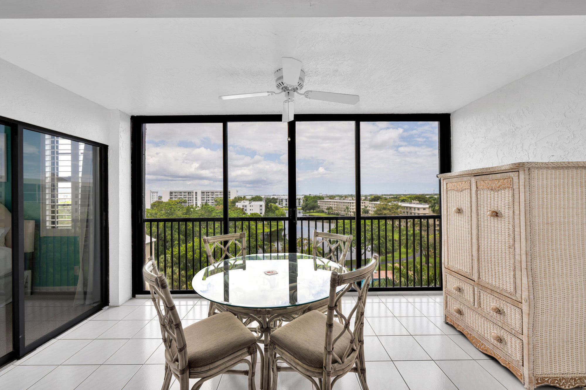 CYPRESS BEND CONDOMINIUM III - Residential