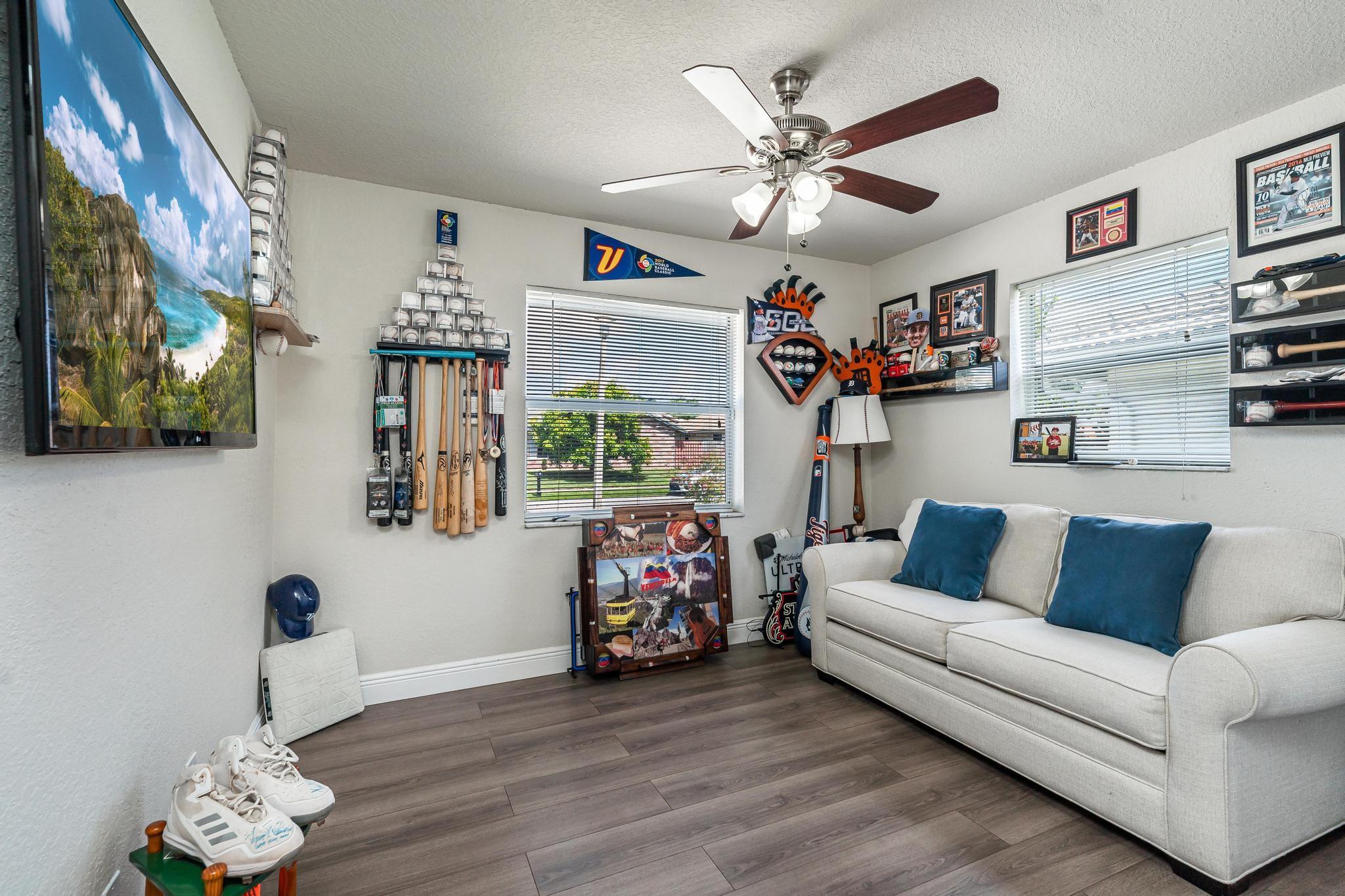 Sunflower Margate 82-38 B - Residential