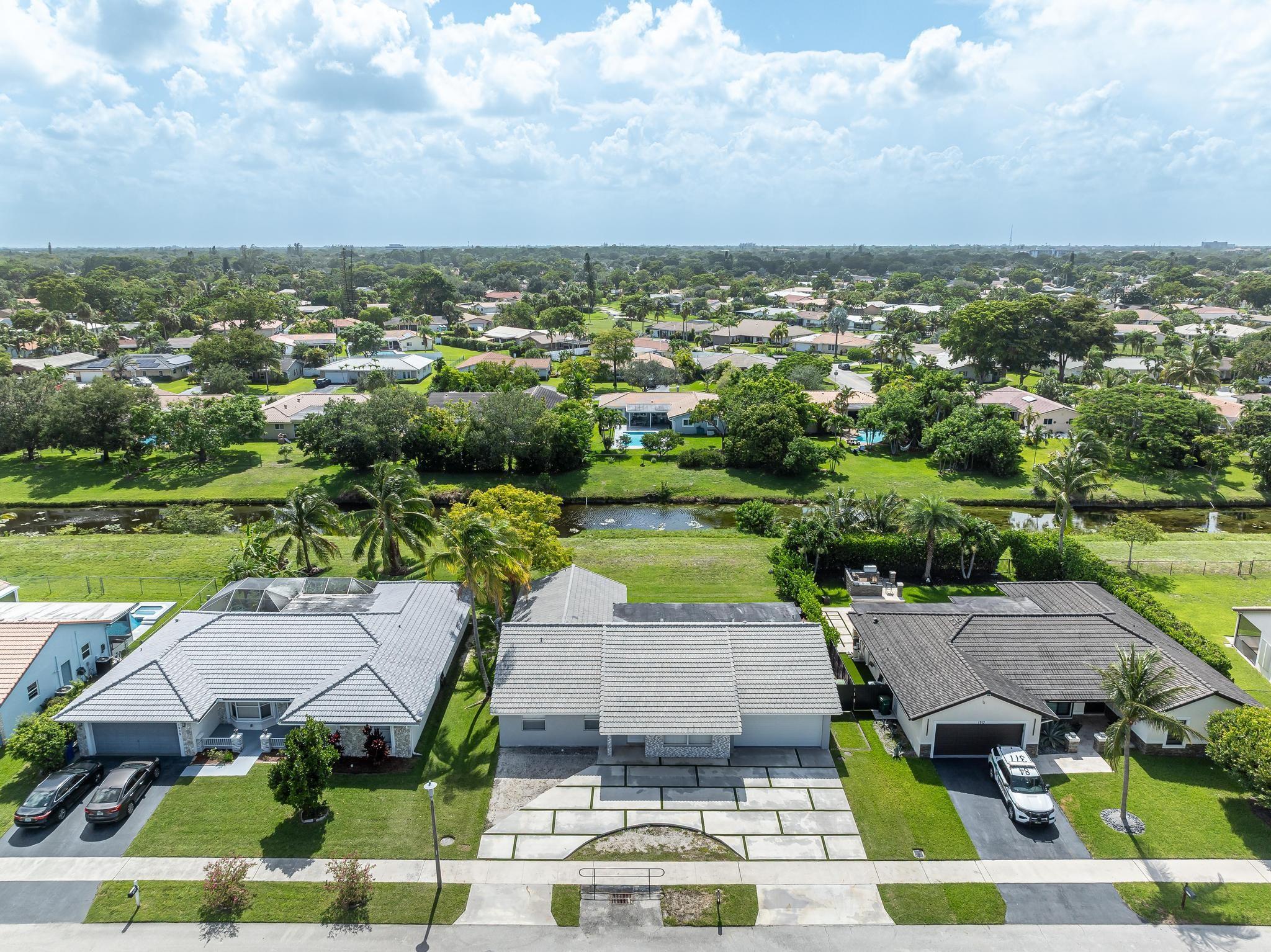 Sunflower Margate 82-38 B - Residential