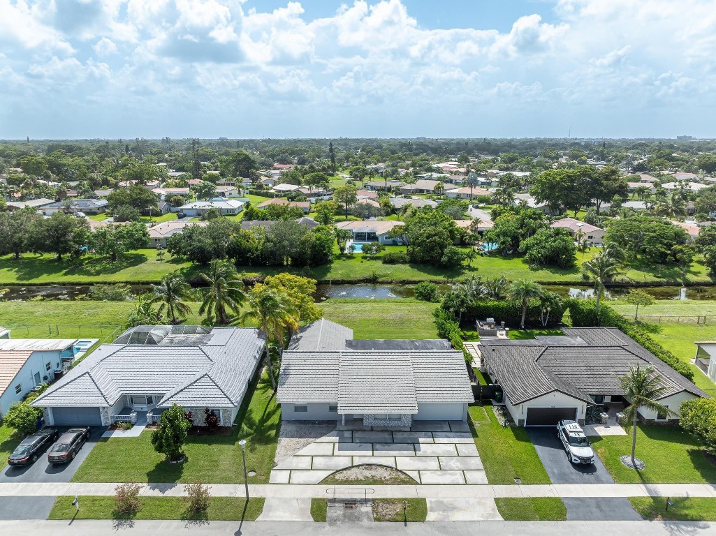 Sunflower Margate 82-38 B - Residential