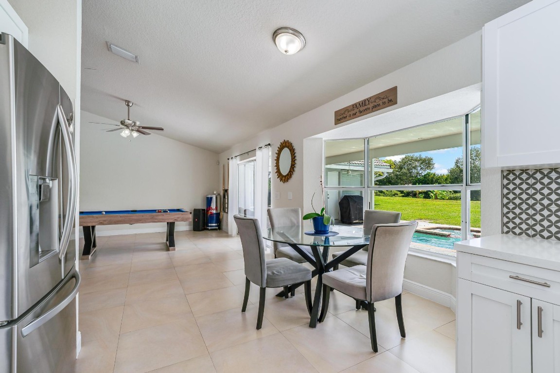 Sunflower Margate 82-38 B - Residential