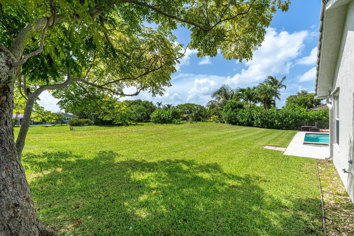 Sunflower Margate 82-38 B - Residential