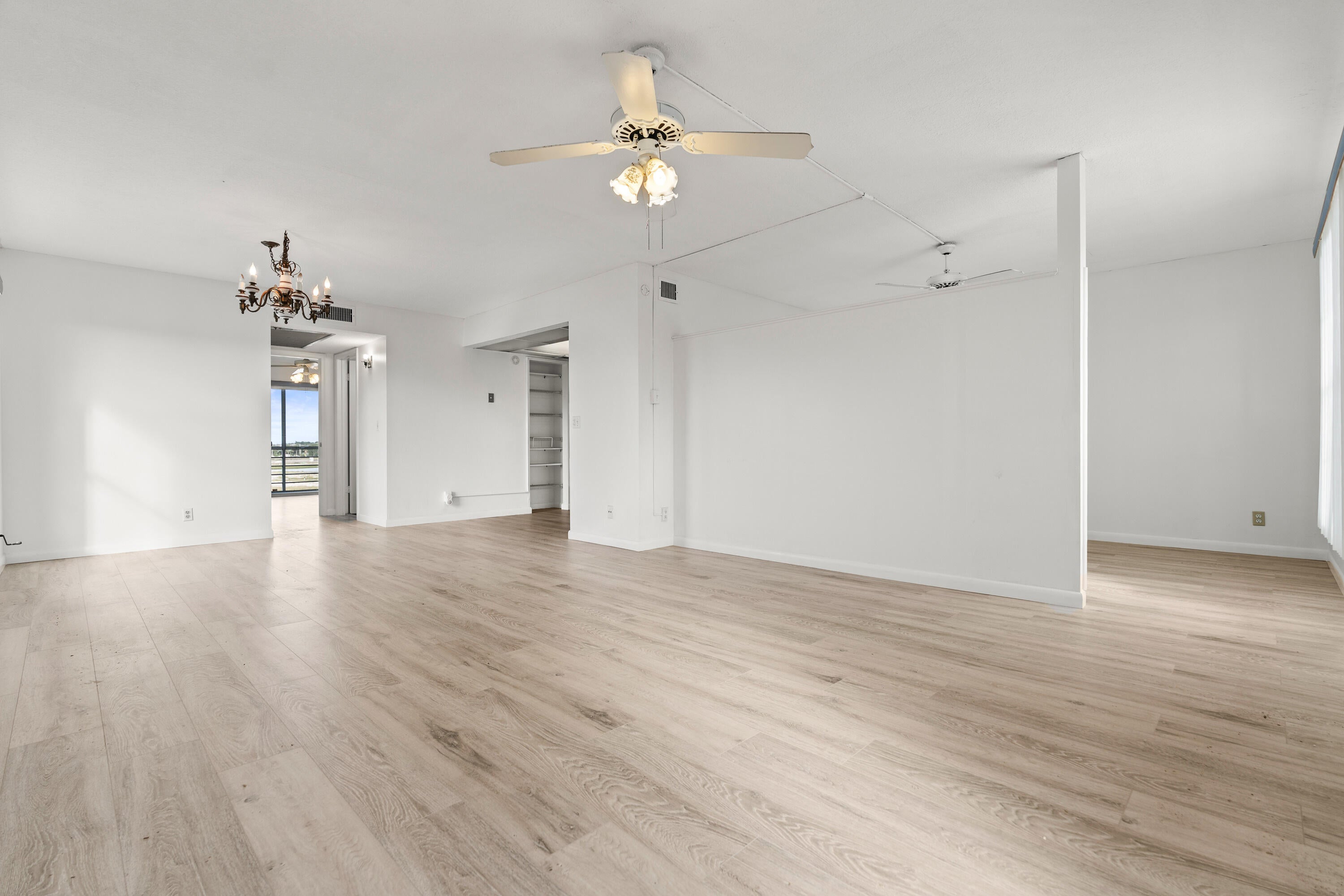 401 Greenbrier A