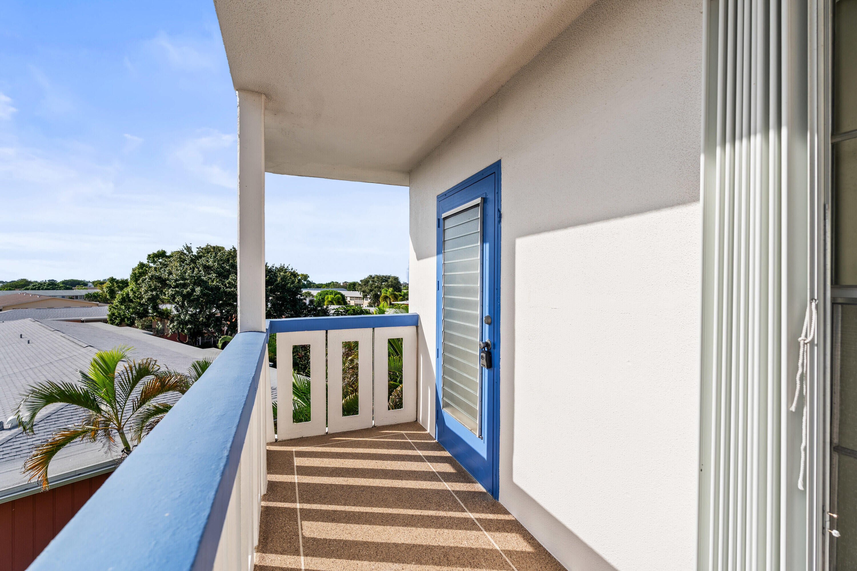 401 Greenbrier A