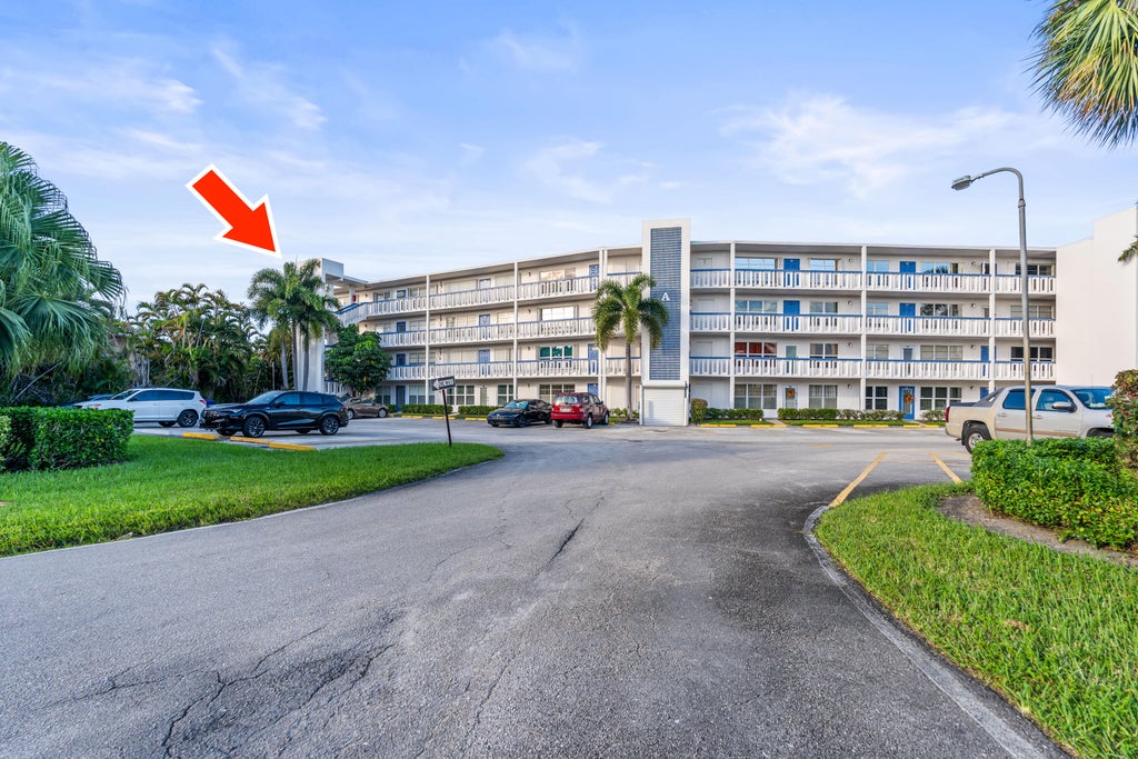 Photo of 401 Greenbrier A, West Palm Beach, FL 33417 (MLS # B26093284)