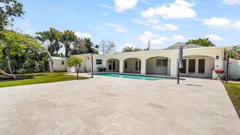 Tiny photo for 1120 E Tropical Way, Plantation, FL 33317 (MLS # B26009485)