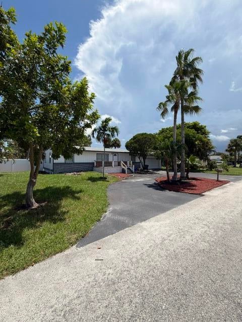 3040 TROPICAL Trail