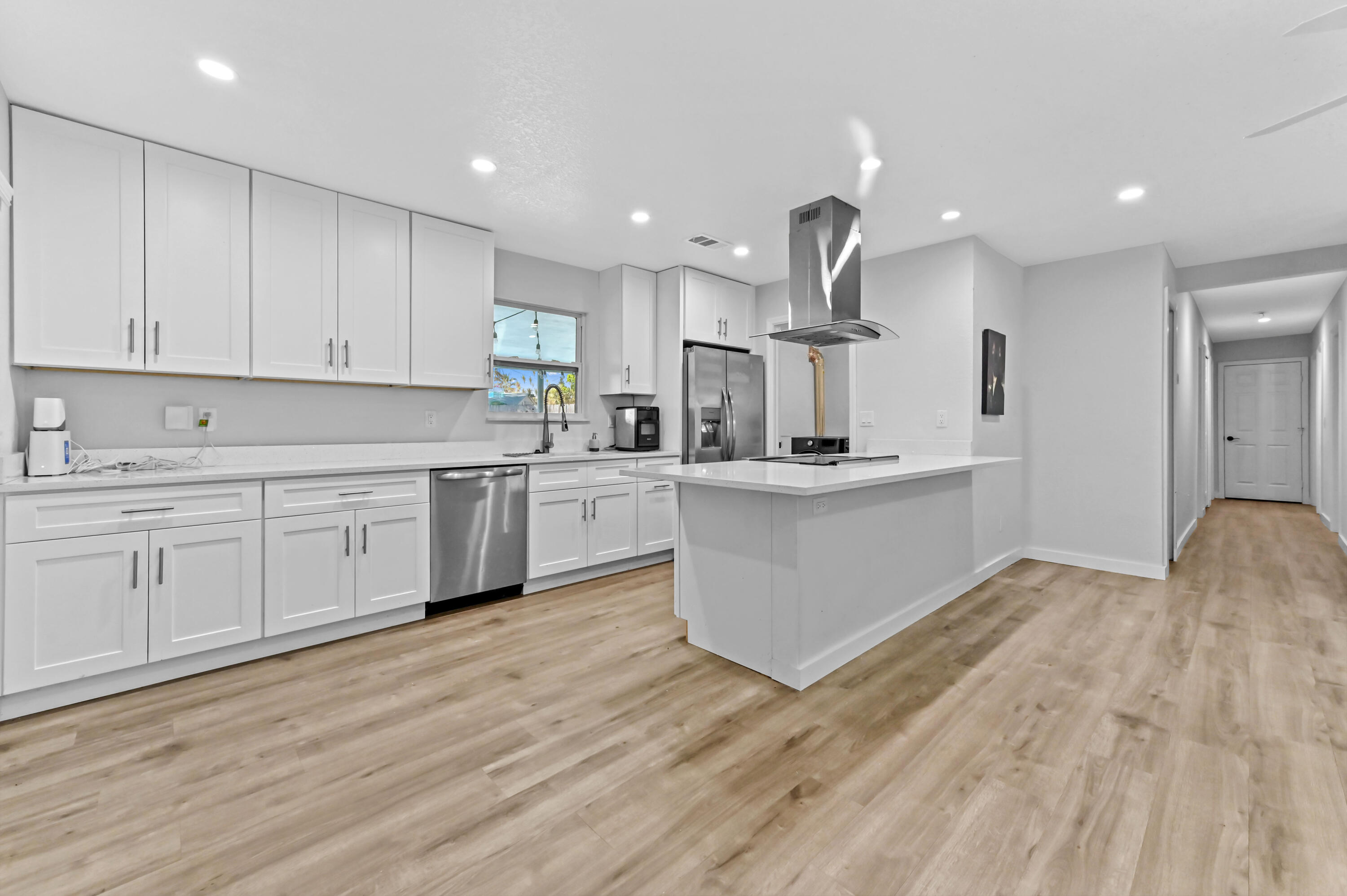 SEMINOLE MANOR - Residential