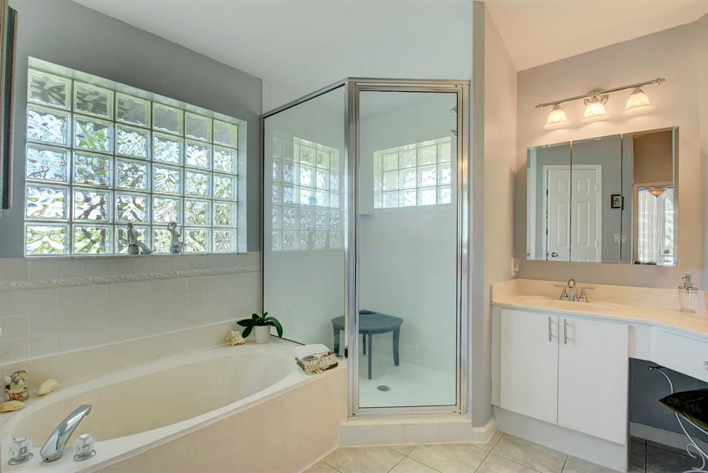 MEADOW WOOD OF THE LANDINGS AT WELLINGTO - Residential