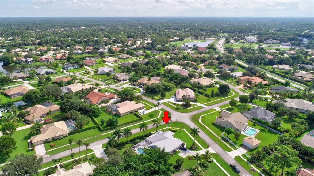 MEADOW WOOD OF THE LANDINGS AT WELLINGTO - Residential