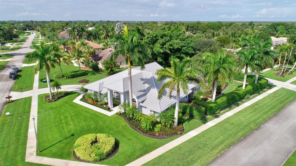 MEADOW WOOD OF THE LANDINGS AT WELLINGTO - Residential