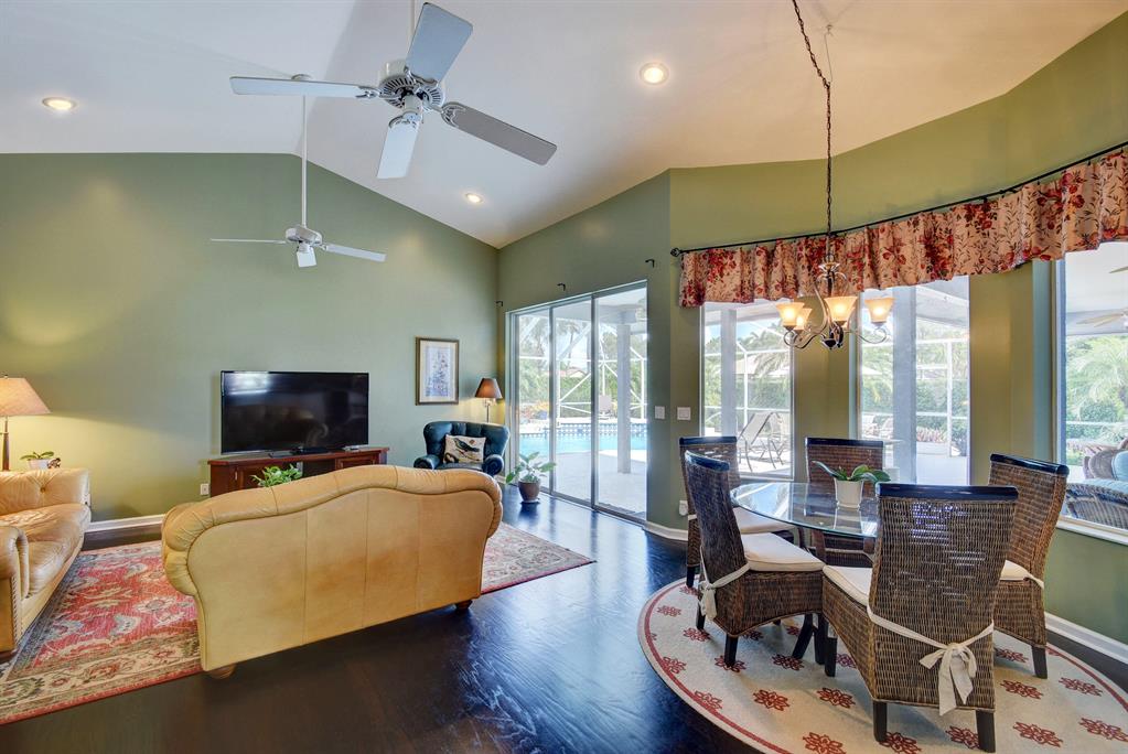 MEADOW WOOD OF THE LANDINGS AT WELLINGTO - Residential