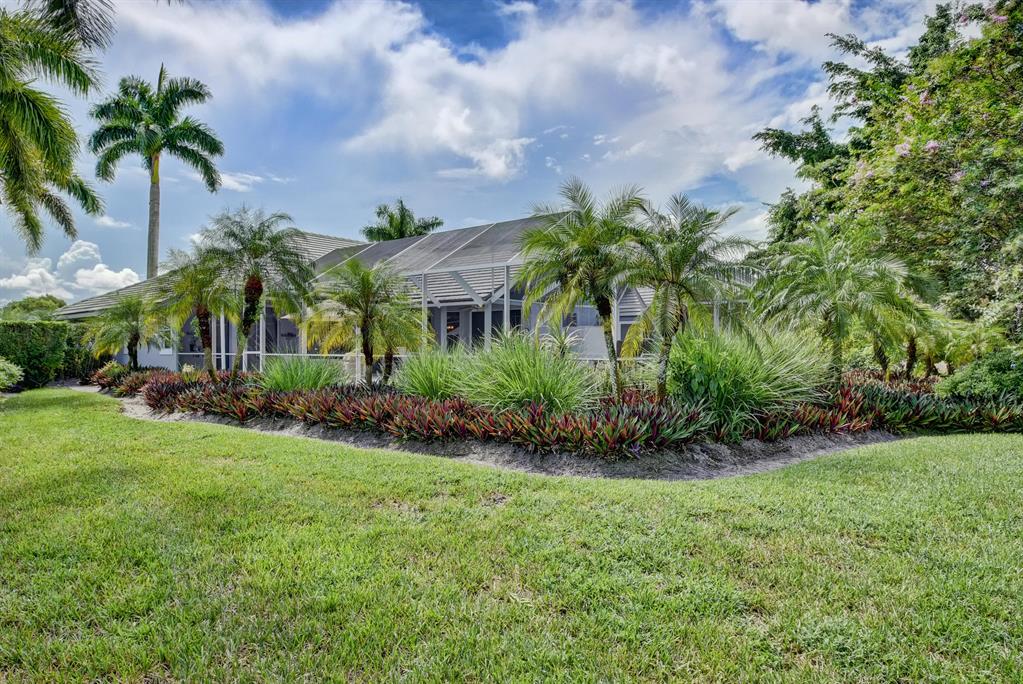 MEADOW WOOD OF THE LANDINGS AT WELLINGTO - Residential