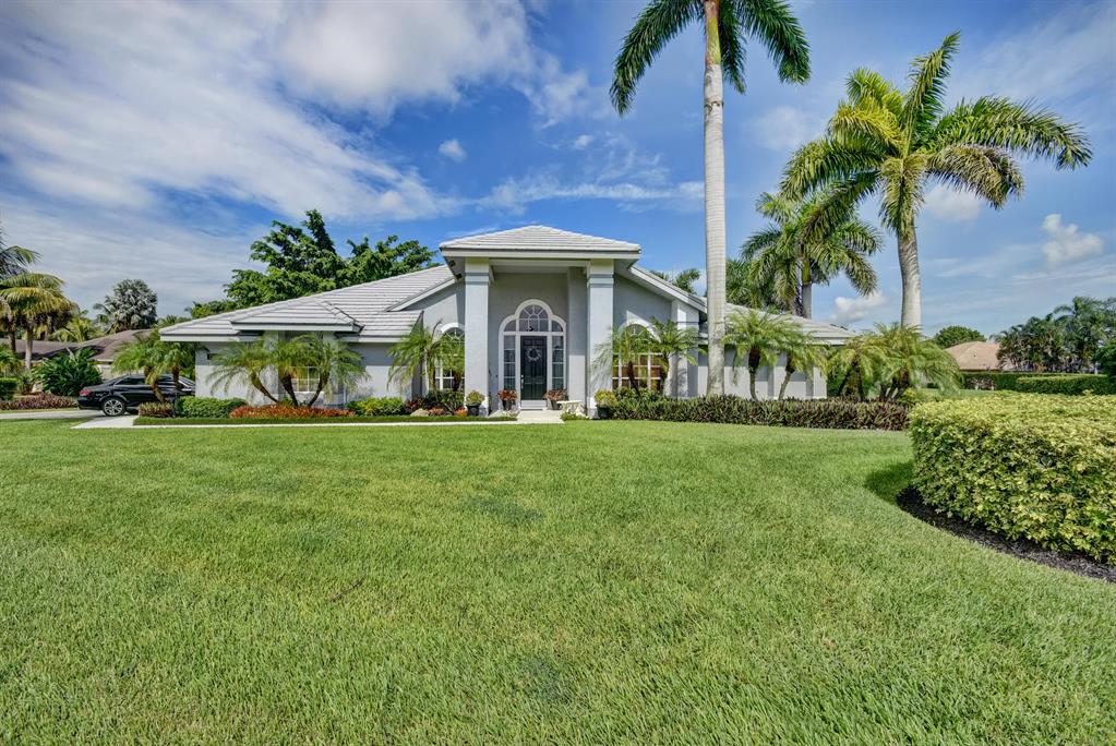 MEADOW WOOD OF THE LANDINGS AT WELLINGTO - Residential