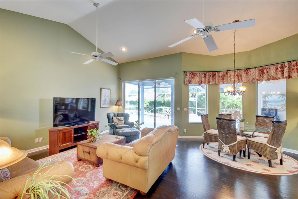 MEADOW WOOD OF THE LANDINGS AT WELLINGTO - Residential