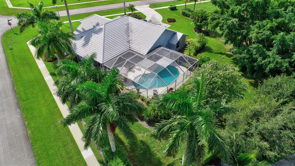 MEADOW WOOD OF THE LANDINGS AT WELLINGTO - Residential