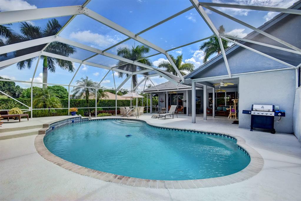 MEADOW WOOD OF THE LANDINGS AT WELLINGTO - Residential