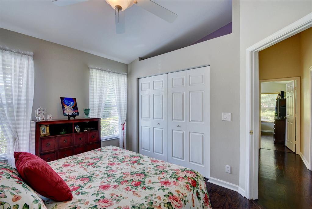 MEADOW WOOD OF THE LANDINGS AT WELLINGTO - Residential