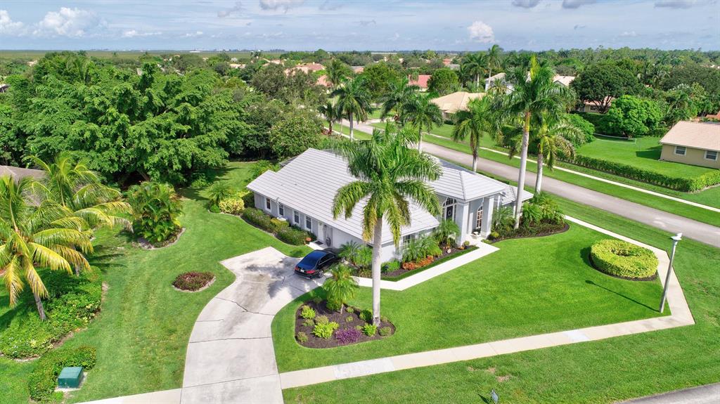 MEADOW WOOD OF THE LANDINGS AT WELLINGTO - Residential