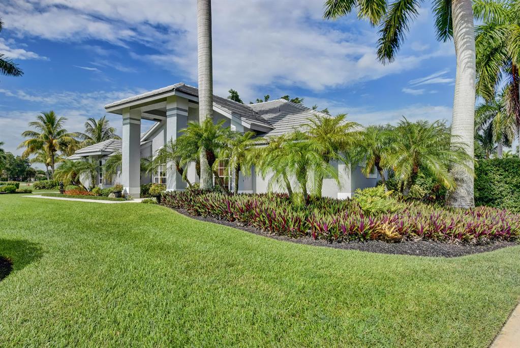 MEADOW WOOD OF THE LANDINGS AT WELLINGTO - Residential