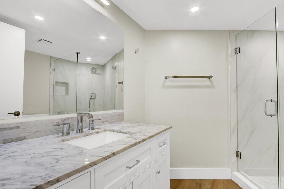 CONNEMARA CONDO - Residential Lease