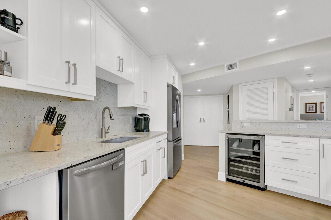 CONNEMARA CONDO - Residential Lease