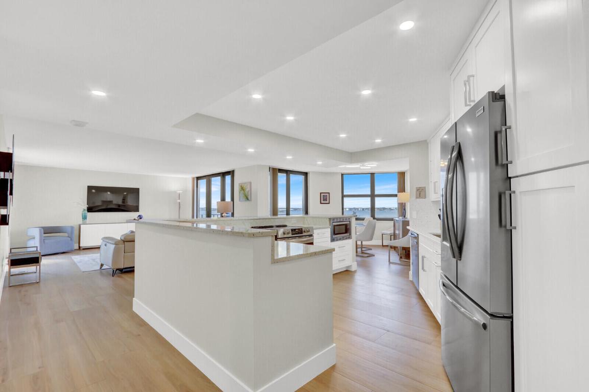 CONNEMARA CONDO - Residential Lease