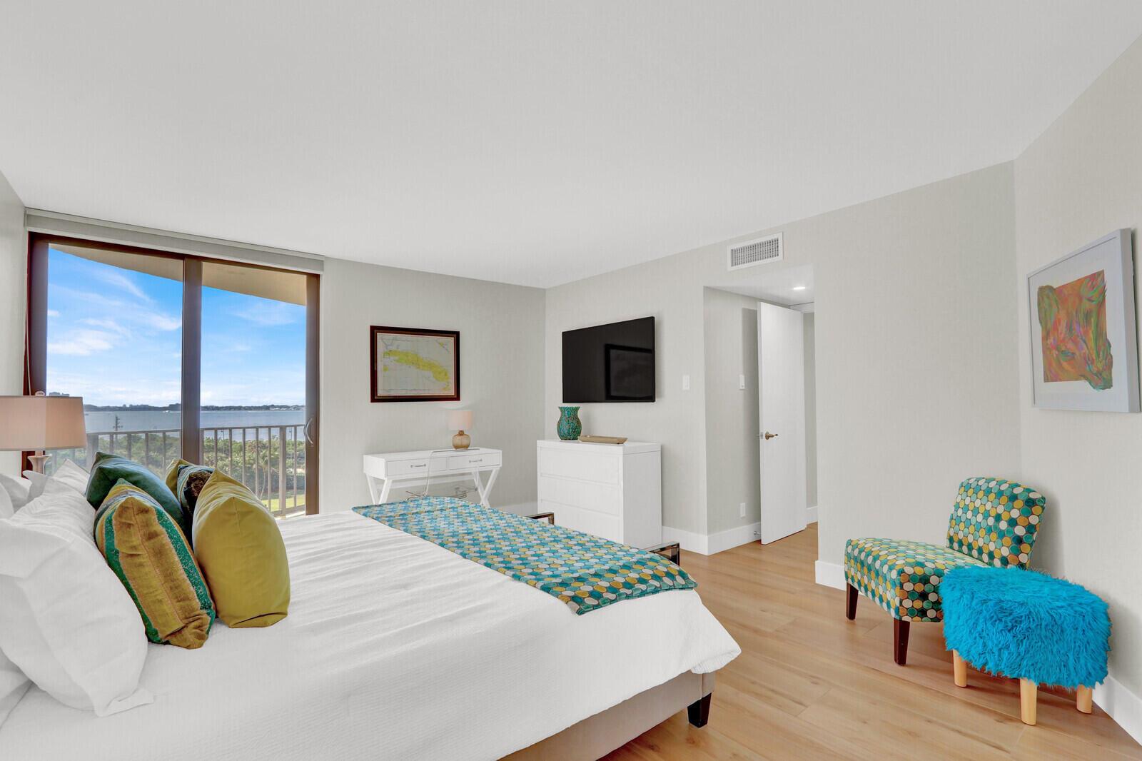 CONNEMARA CONDO - Residential Lease