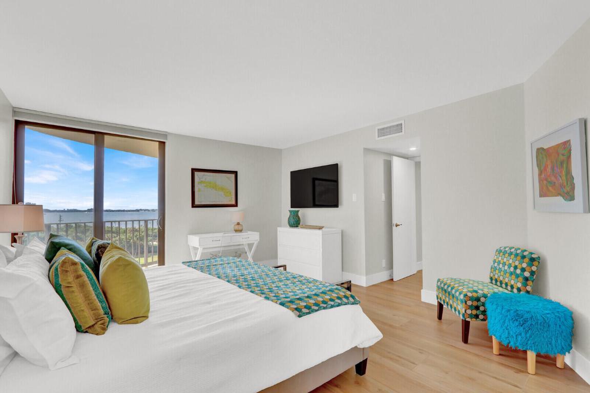 CONNEMARA CONDO - Residential Lease