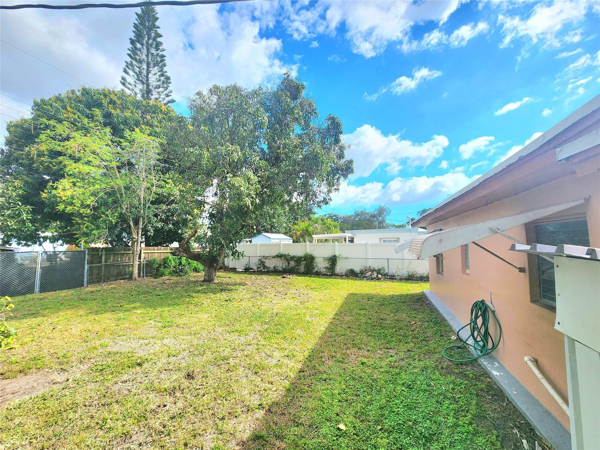 Cresthaven 2 34-49 B - Residential