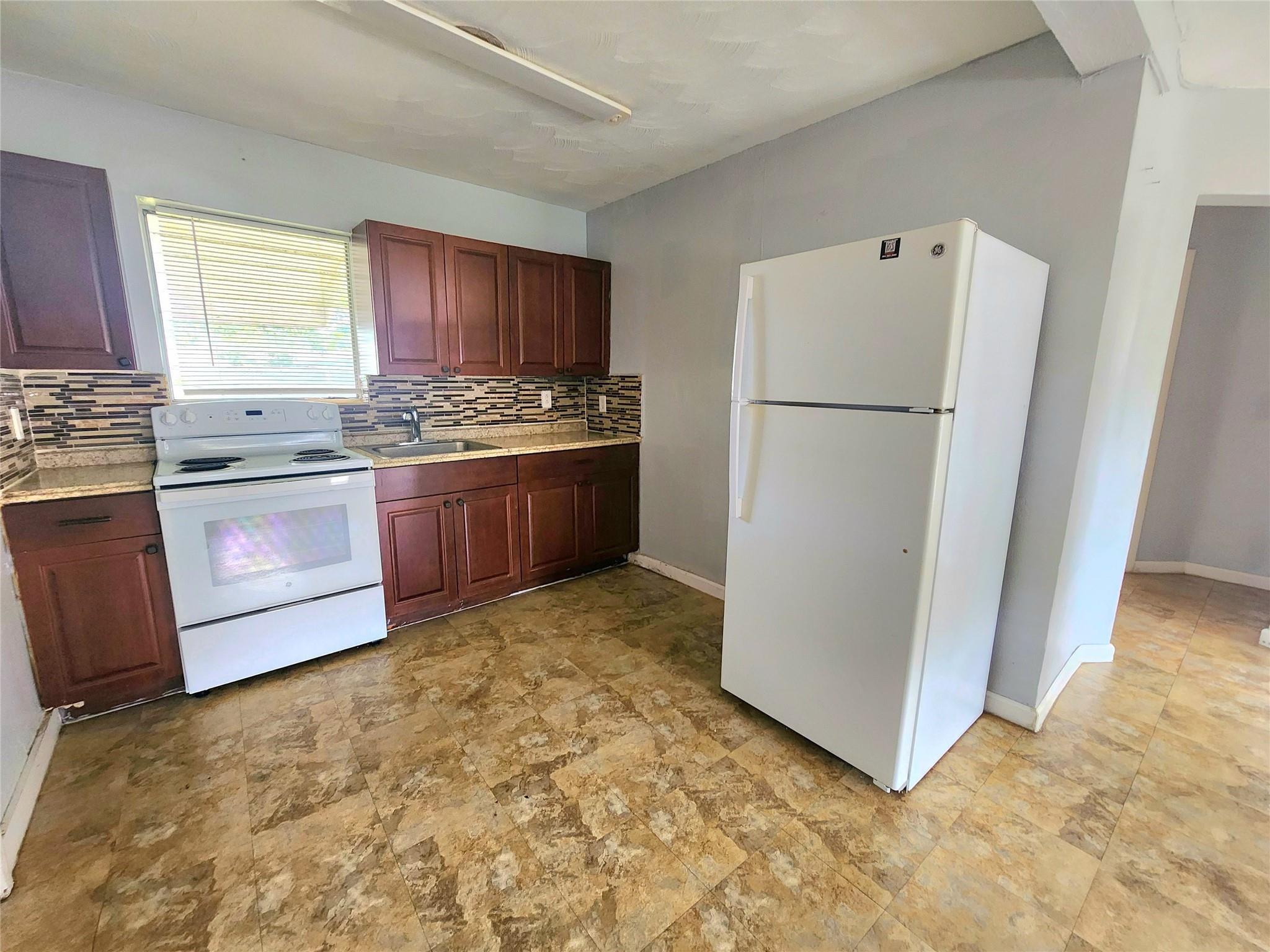 Cresthaven 2 34-49 B - Residential