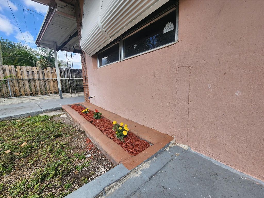 Photo of 6115 Monroe Street, Hollywood, FL 33023 (MLS # F10552659)