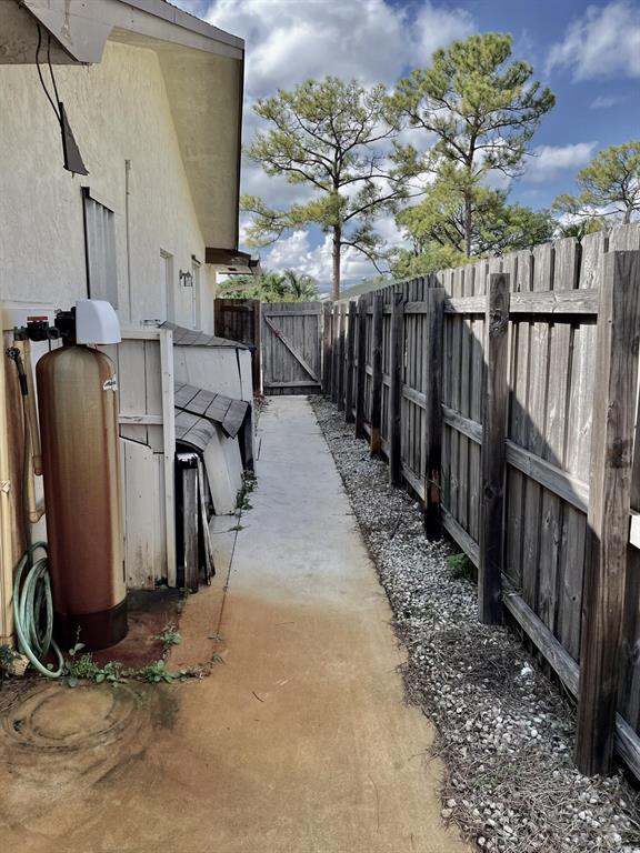 GARY DALE UNREC ON - Residential