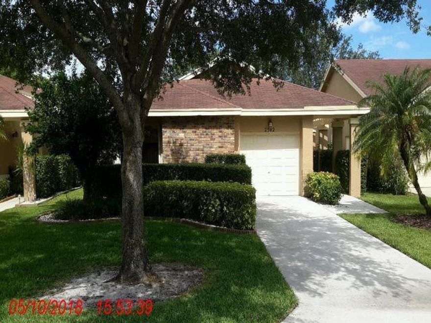 55+ community in Tamarind Village at the Township. This spacious 3/2 waterfront home features: 1 car garage, tile floors, vaulted ceilings w/recessed lights, updated kitchen & bathrooms, full size washer/dryer, large walk-in closet. Tamarind Village $582 qtr HOA fee incl. cable, common areas & tree trimming. Master Hoa $165 qtr fee incl. all recreation facilities: Theater, ballroom, fitness center, tennis courts, aquatic center w/Olympic size pool, indoor racquetball, jogging paths plus more! Close to shopping, dining, schools and highways. **PER ASSN: NO RENTING. Small pets (3) under 25lbs. 55+ community in Tamarind Village at the Township. This spacious 3/2 waterfront home features: 1 car garage, laminate & tile floors, vaulted ceilings w/recessed lights, updated kitchen & bathrooms, full size washer/dryer, large walk-in closet. Tamarind Village $582 qtr HOA fee incl. cable, common areas & tree trimming. Master Hoa $165 qtr fee incl. all recreation facilities: Theater, ballroom, fitness center, tennis courts, aquatic center w/Olympic size pool, indoor racquetball, jogging paths plus more! Close to shopping, dining, schools and highways. **PER ASSN: NO RENTING. Small pets (3) under 25lbs.