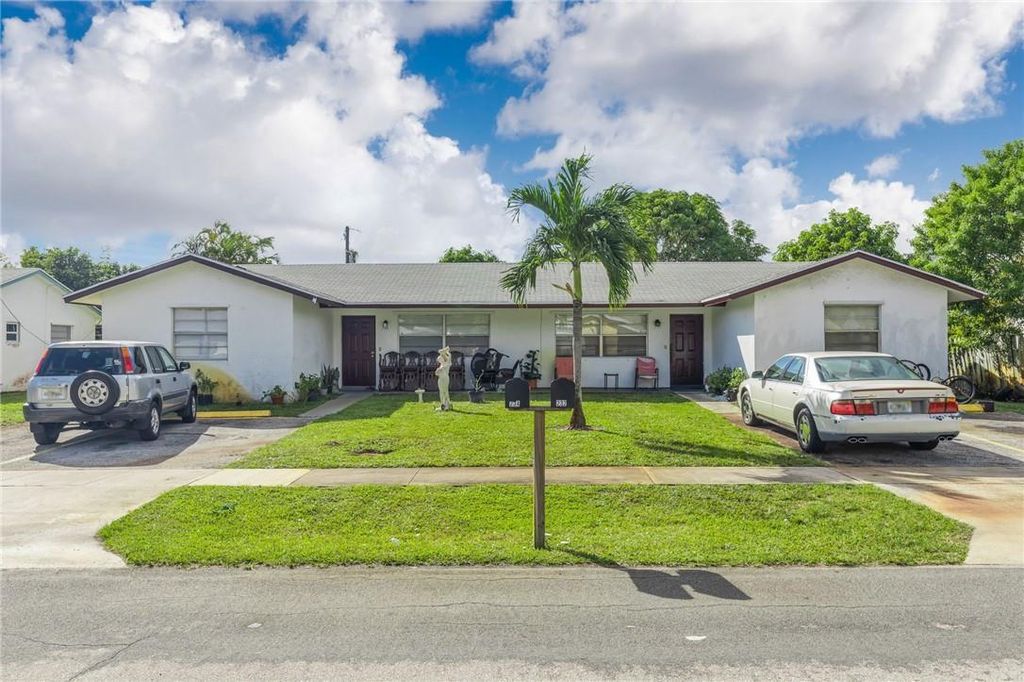 Photo of 232244 SE 26th Avenue, Boynton Beach, FL 33435 (MLS # F10454482)