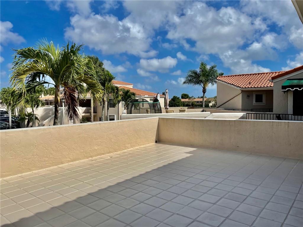 VILLA SONRISA ONE - Residential