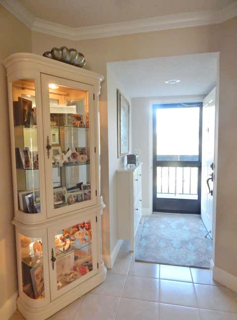 Tiny photo for 6698 N 10th Ave AVE N #215, Lake Worth, FL 33467 (MLS # B26037090)