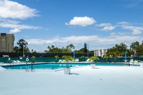 Tiny photo for 6698 N 10th Ave AVE N #215, Lake Worth, FL 33467 (MLS # B26037090)