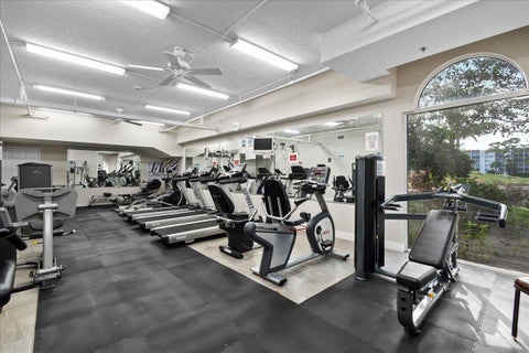 Tiny photo for 6698 N 10th Ave AVE N #215, Lake Worth, FL 33467 (MLS # B26037090)