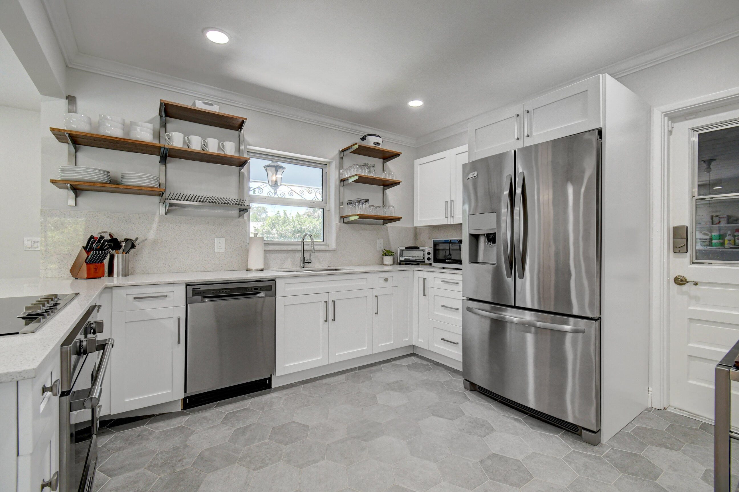 BURNUP AND SIMS ESTATES 2 - Residential Lease