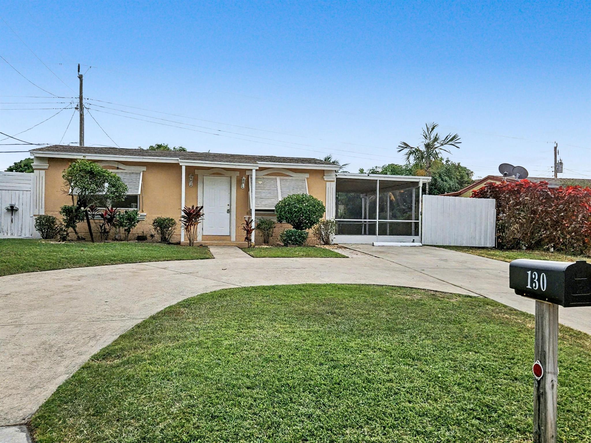 130 S Atlantic Drive E