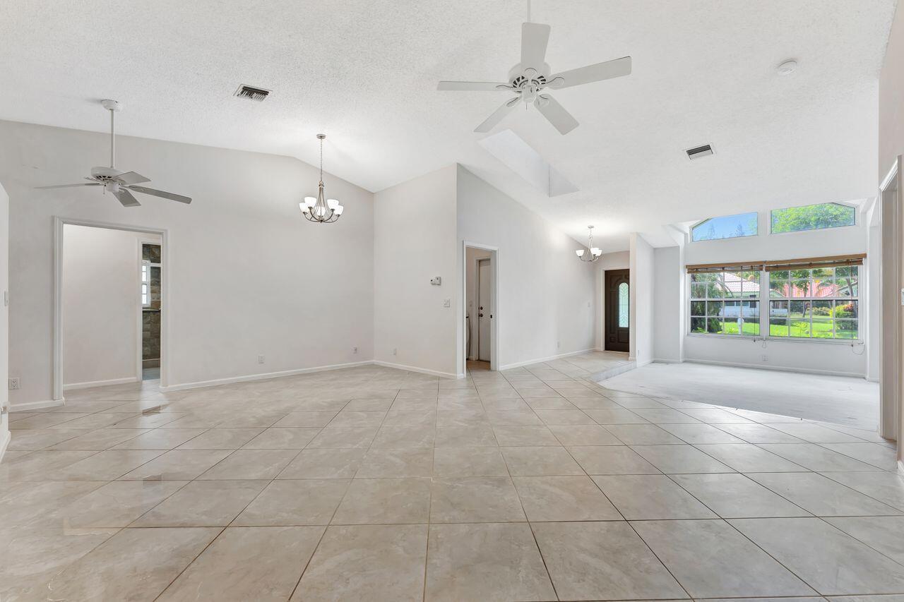 5395 Pine Circle