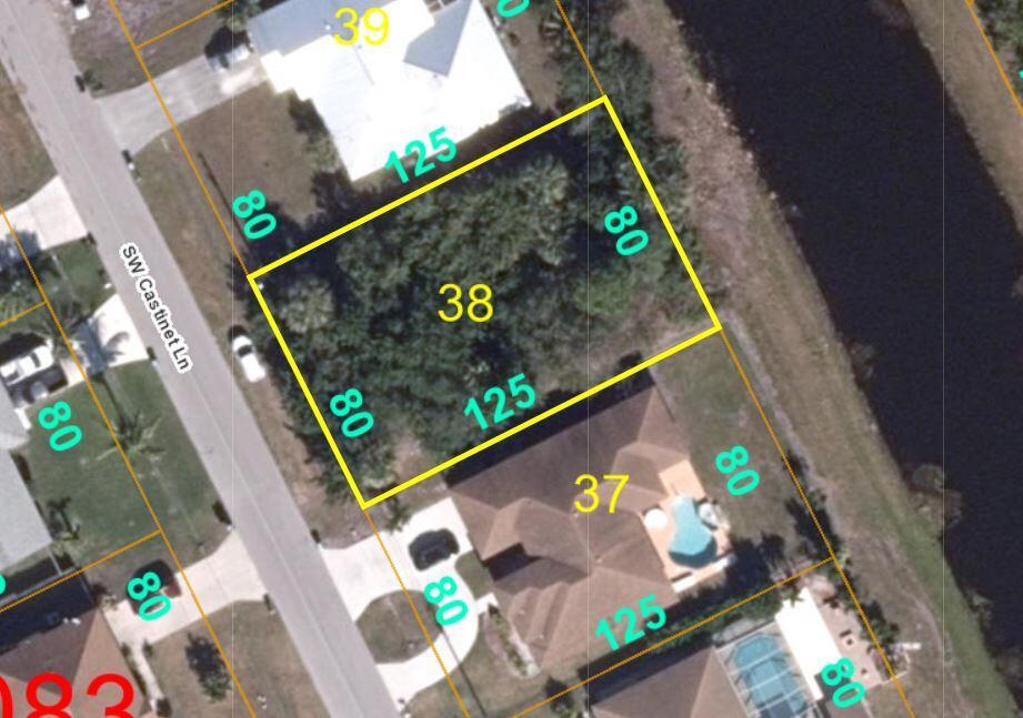 Canal lot available for your new homestie in SW Port Saint Lucie. Lot located short drive to shopping and restaurants. Enjoy the view!