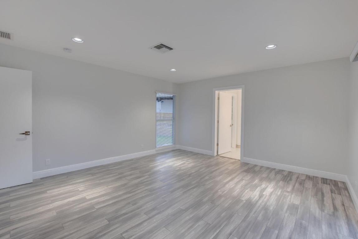 LITTLE HARBOR - Residential Lease