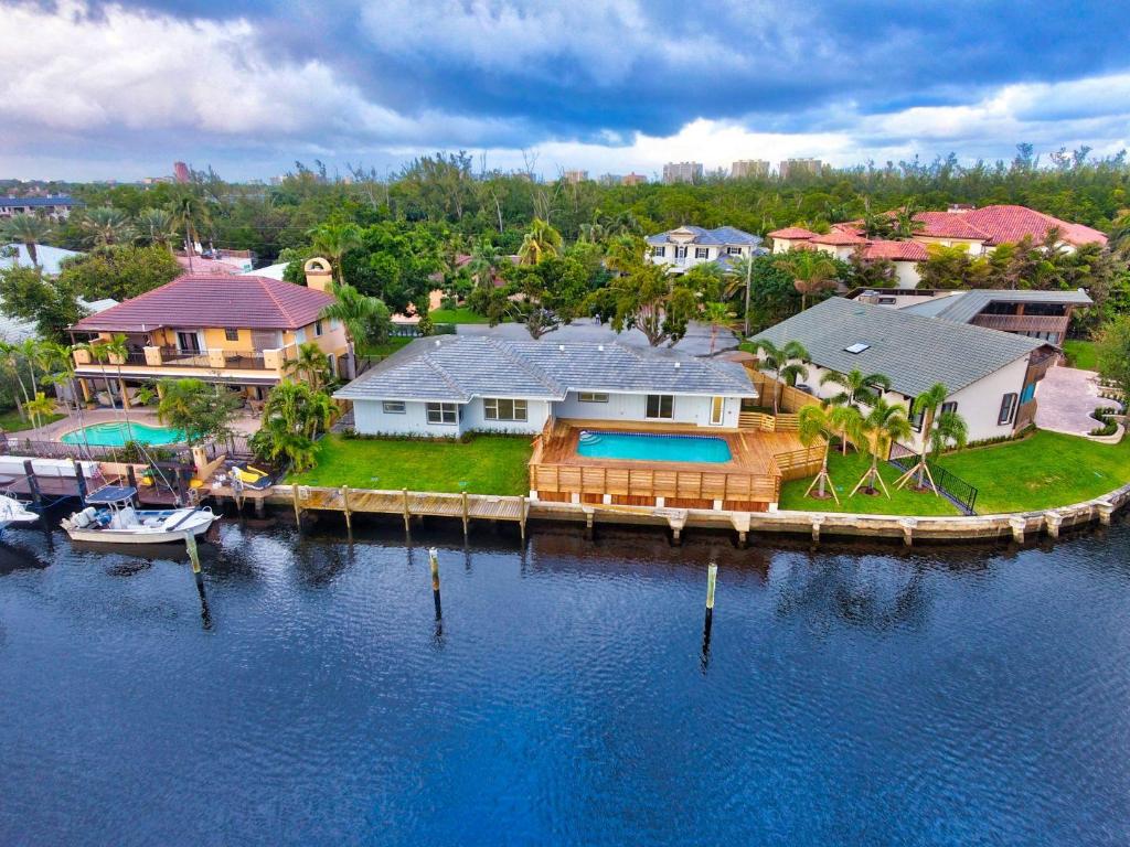 LITTLE HARBOR - Residential Lease