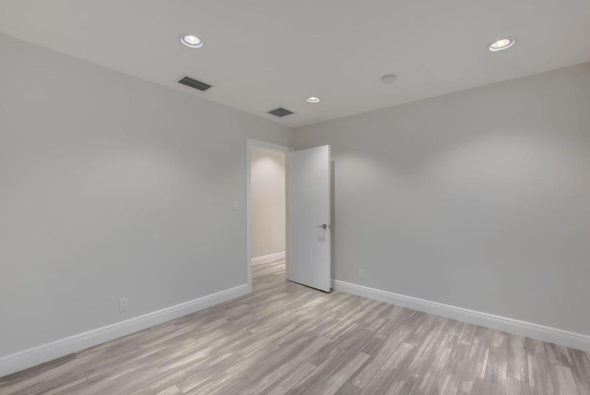 LITTLE HARBOR - Residential Lease